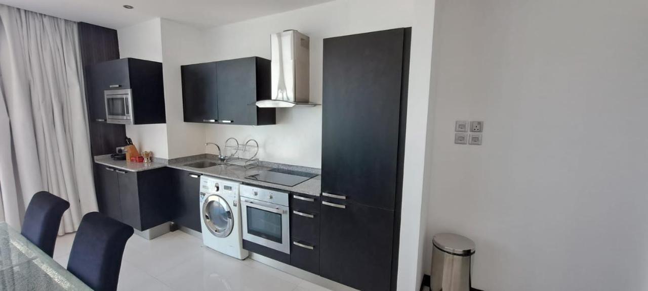 Skyline Apartments 마나마 외부 사진
